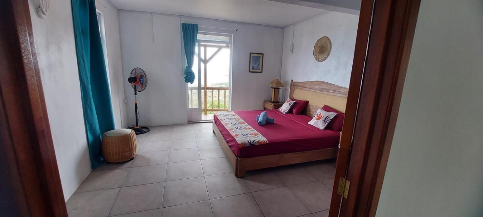 Chez Laineda Le Bijou Mourouk Rodrigues Bed and Breakfast Port South East Exteriör bild